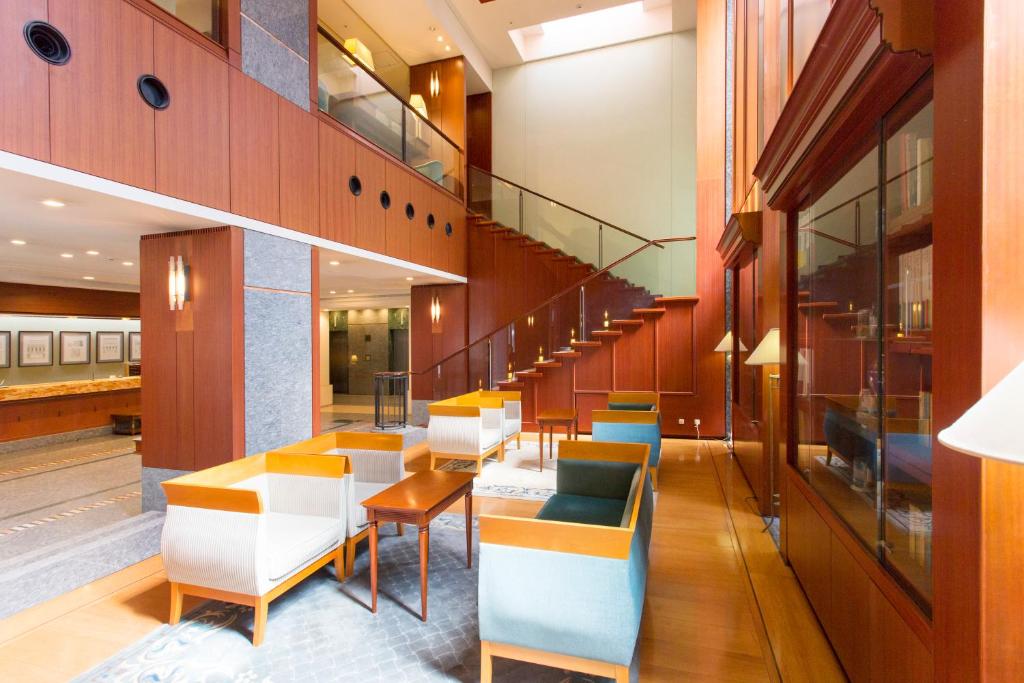 NewGrandPremiere_Kanazawa_Lobby